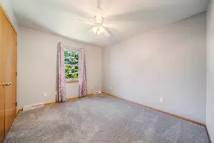 3393 Harbor Bay Rd, Oshkosh, WI 54901 - Photo 15