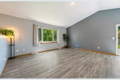 3393 Harbor Bay Road, Oshkosh, WI 54901 - Photo 9