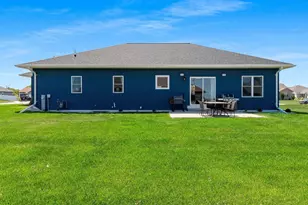 182 Meadowlark Ln, Luxemburg, WI 54217 - Photo 47