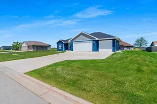 182 Meadowlark Ln, Luxemburg, WI 54217 - Photo 53