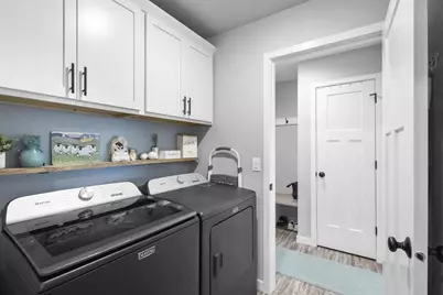 1740 Patriot Way, Neenah, WI 54956 - Photo 21