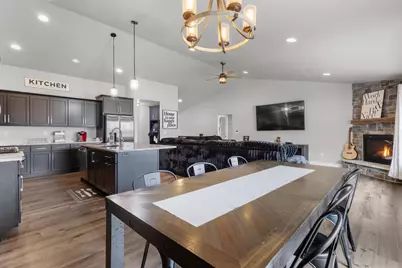 2909 Grand Cypress Lane, Green Bay, WI 54311 - Photo 19