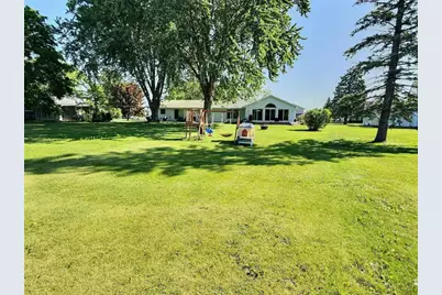 1395 Maricopa Drive, Oshkosh, WI 54904 - Photo 19