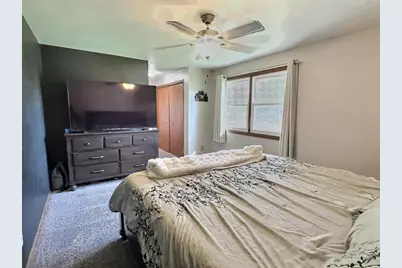 1395 Maricopa Drive, Oshkosh, WI 54904 - Photo 11