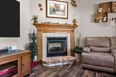 N1723 Chesapeake Court, Greenville, WI 54942 - Photo 5
