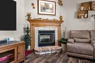 N1723 Chesapeake Ct, Greenville, WI 54942 - Photo 5