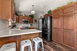 N1723 Chesapeake Ct, Greenville, WI 54942 - Photo 9