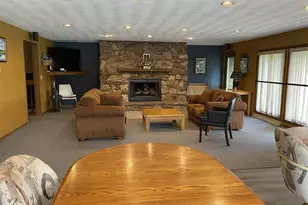 1135 Manor Dr, Neenah, WI 54956 - Photo 39