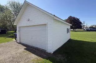 106 E State St, Bonduel, WI 54107 - Photo 31