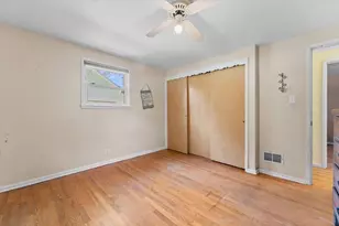 151 E Briar Ln, Green Bay, WI 54301 - Photo 19