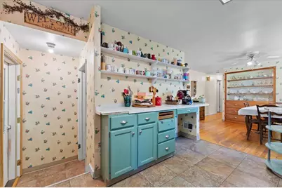 151 E Briar Lane, Green Bay, WI 54301 - Photo 13