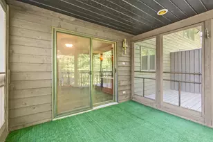 921 Divot Pl, Green Bay, WI 54313 - Photo 17