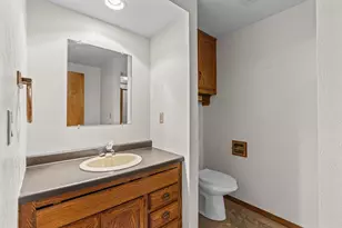 921 Divot Pl, Green Bay, WI 54313 - Photo 45