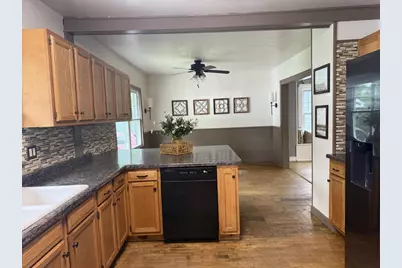 416 W Fulton Street, Waupaca, WI 54981 - Photo 7