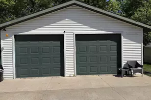416 W Fulton St, Waupaca, WI 54981 - Photo 25