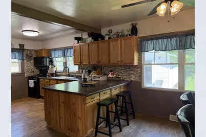 416 W Fulton Street, Waupaca, WI 54981 - Photo 7