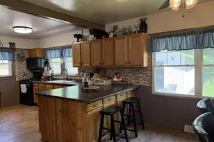 416 W Fulton St, Waupaca, WI 54981 - Photo 7