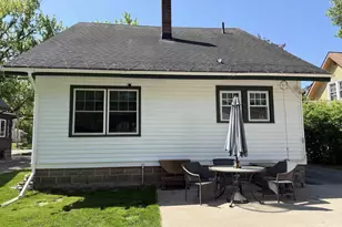 416 W Fulton St, Waupaca, WI 54981 - Photo 3