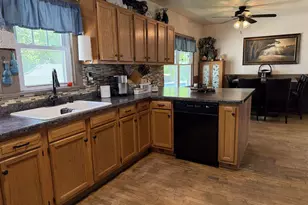 416 W Fulton St, Waupaca, WI 54981 - Photo 5