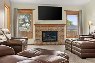 1112 Lake Park Rd, Menasha, WI 54952 - Photo 7