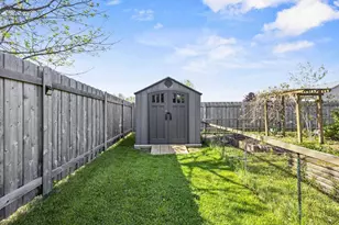 838 Poppy Ln, Little Suamico, WI 54141 - Photo 45