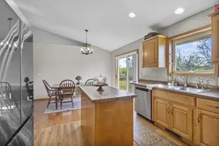 838 Poppy Ln, Little Suamico, WI 54141 - Photo 13