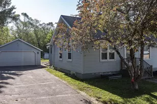116 Pine St, Waupaca, WI 54981 - Photo 3