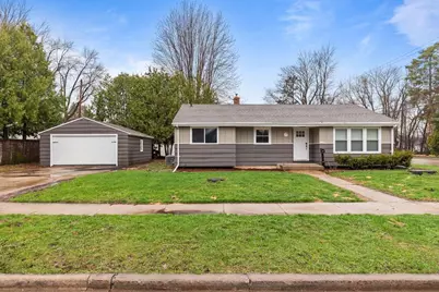 2007 S Gladys Avenue, Appleton, WI 54915 - Photo 1