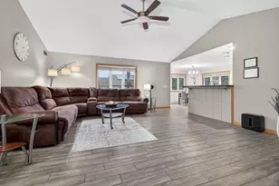 1422 Goldenrod Cir, West Bend, WI 53095 - Photo 19