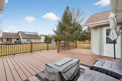 1422 Goldenrod Circle, West Bend, WI 53095 - Photo 47