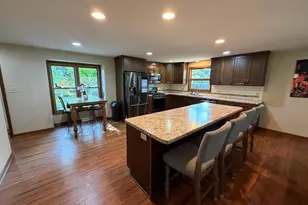 1112 Tullar Rd, Neenah, WI 54956 - Photo 5