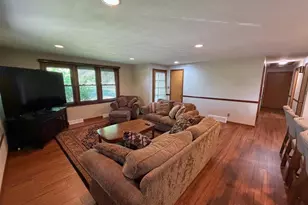 1112 Tullar Rd, Neenah, WI 54956 - Photo 3