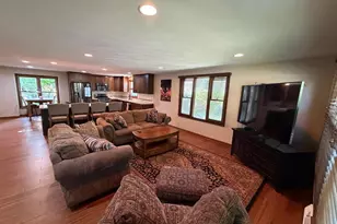1112 Tullar Rd, Neenah, WI 54956 - Photo 3