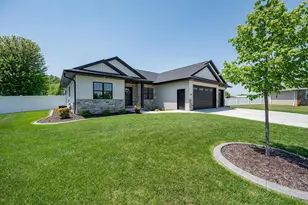 2217 Fox Point Ct, De Pere, WI 54115 - Photo 41