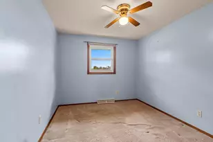 548 E St Joseph St, Green Bay, WI 54301 - Photo 11