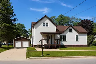 132 E Water St, Princeton, WI 54968 - Photo 1