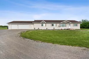1254 S Overland Rd, De Pere, WI 54115 - Photo 55