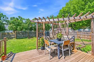 1011 Holzer St, Green Bay, WI 54303 - Photo 3