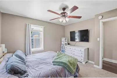 1011 Holzer Street, Green Bay, WI 54303 - Photo 13