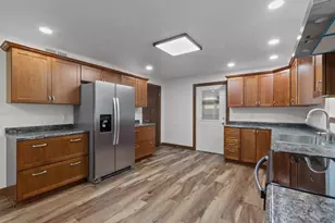 W16408 Fair Morr Rd, Edgerton, WI 54486 - Photo 15