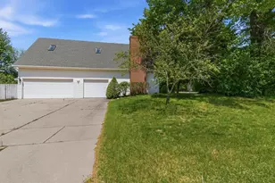 1498 Parkway Dr, Green Bay, WI 54304 - Photo 51