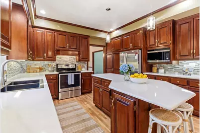 1498 Parkway Drive, Green Bay, WI 54304 - Photo 9