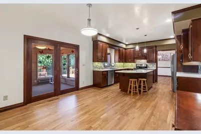 1498 Parkway Drive, Green Bay, WI 54304 - Photo 15