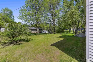 253 S Oakland Ave, Oconto Falls, WI 54154 - Photo 7