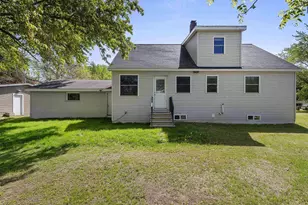 253 S Oakland Ave, Oconto Falls, WI 54154 - Photo 9
