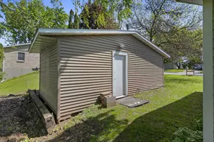 253 S Oakland Ave, Oconto Falls, WI 54154 - Photo 11