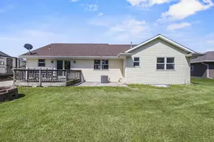 506 Rosemary Ct, Pulaski, WI 54162 - Photo 39
