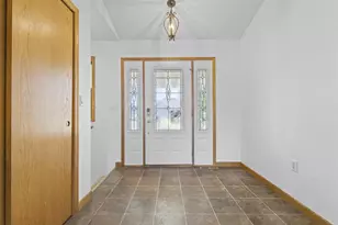 506 Rosemary Ct, Pulaski, WI 54162 - Photo 5
