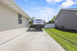 506 Rosemary Ct, Pulaski, WI 54162 - Photo 37