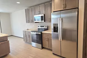 3965 Rubyred Dr, Appleton, WI 54913 - Photo 9